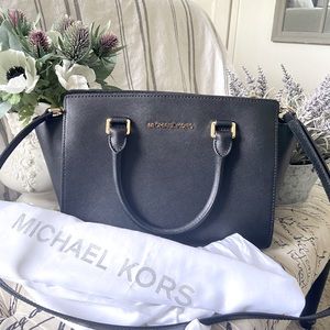 Michael Kors Selma